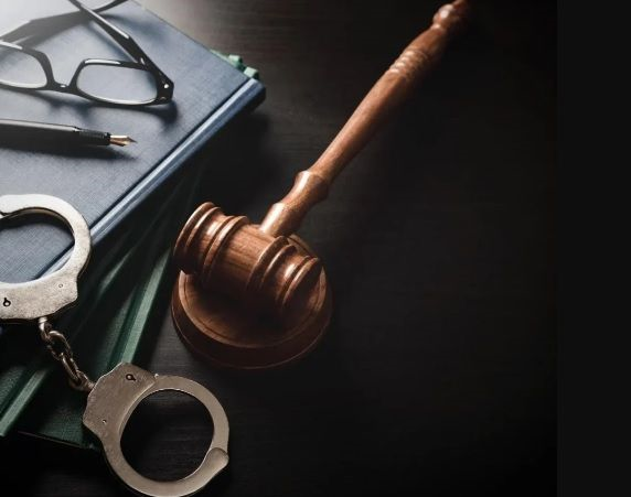 What are the exceptions to the offence of murder under Indian Penal Code?